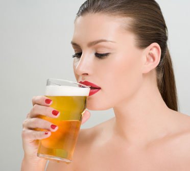 uống bia là thói quen xấu khi xông hơi